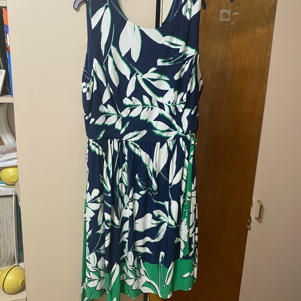 New dress blue green white